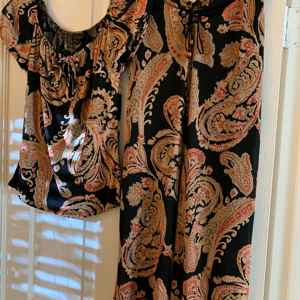 Top/matching skirt. Peasant style.